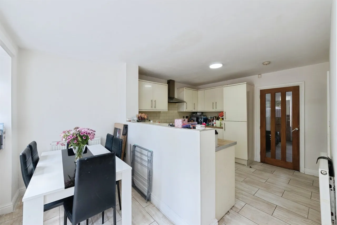 Broom Hall Grove, Birmingham, B27, photo 4