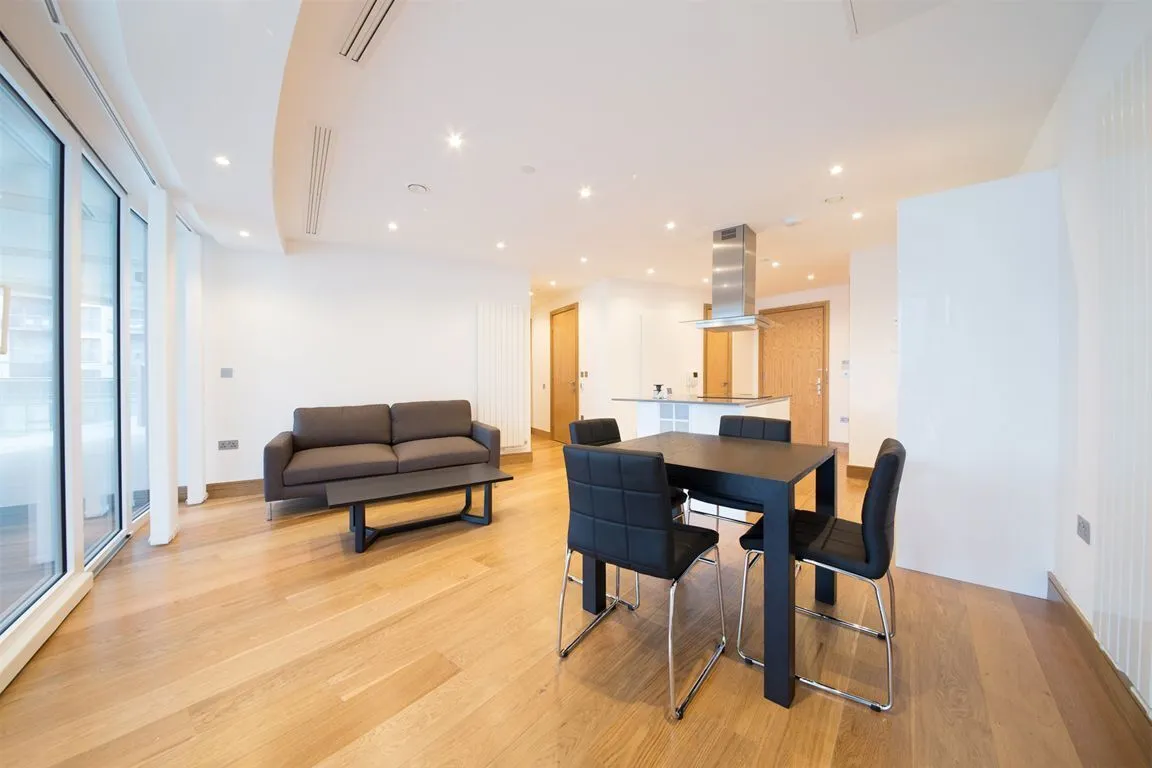 2 bed flat for sale — Arena Tower, Canary Wharf