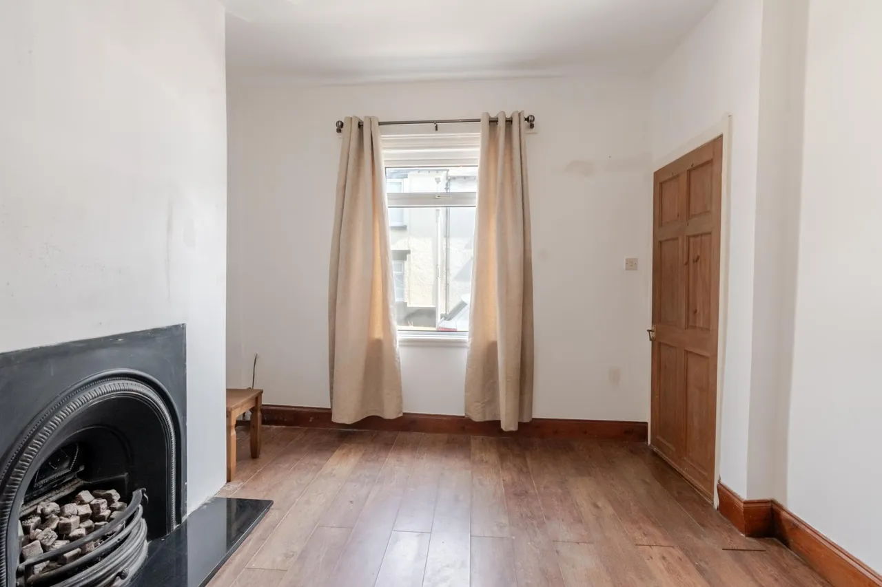 Dartmouth Street, Barrow-in-furness, LA14, photo 10