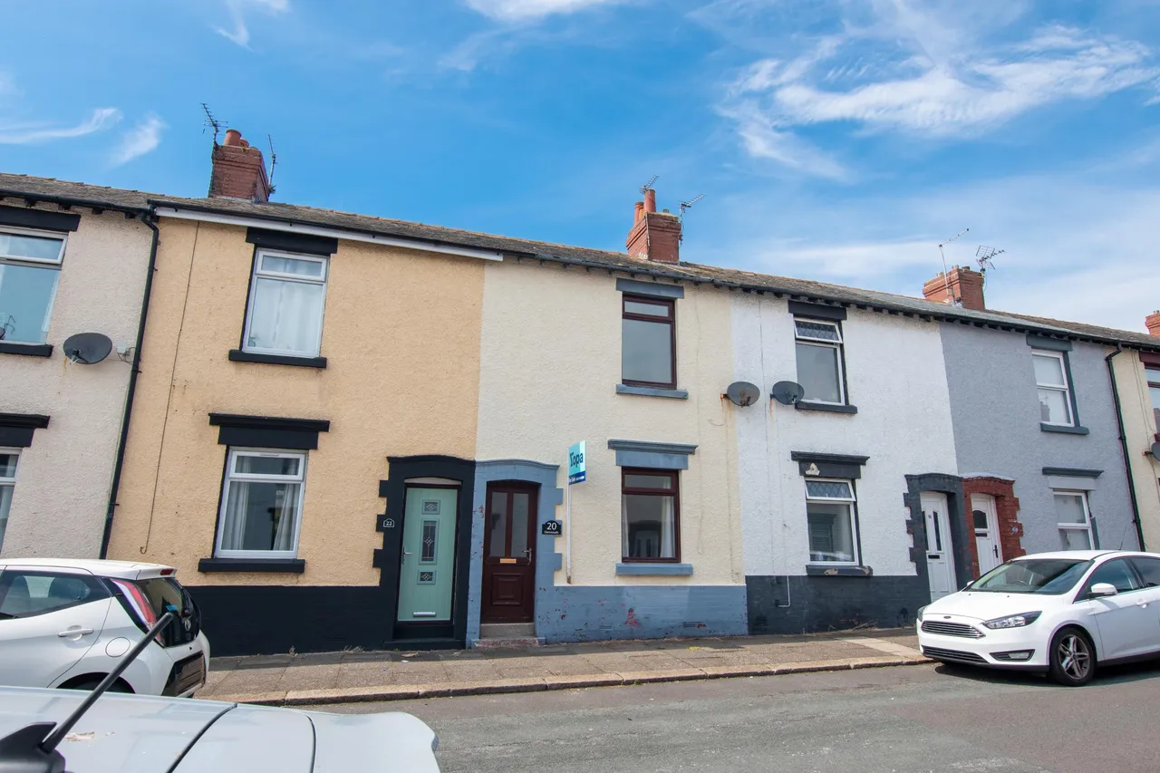 Dartmouth Street, Barrow-in-furness, LA14, photo 2