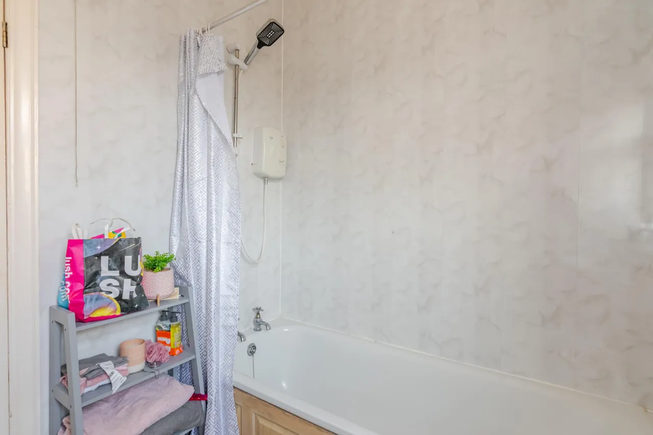 Dartmouth Street, Barrow-in-furness, LA14, photo 15