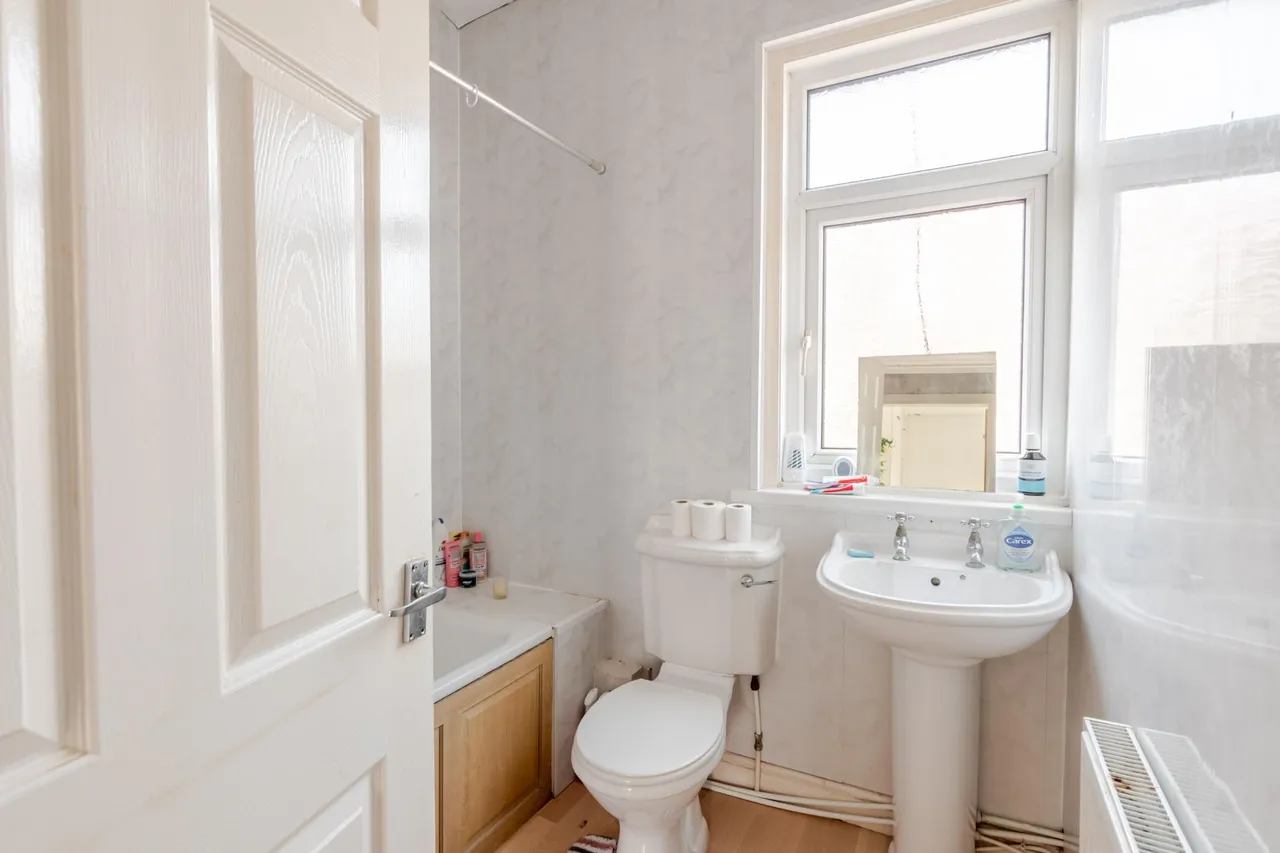 Dartmouth Street, Barrow-in-furness, LA14, photo 16