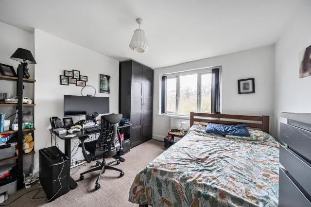 Naylor Road, London, N20, photo 12