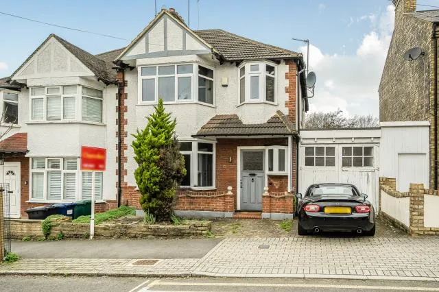3 bed house for sale, Naylor Road, London, N20
