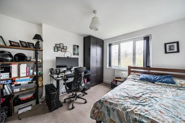 Naylor Road, London, N20, photo 11