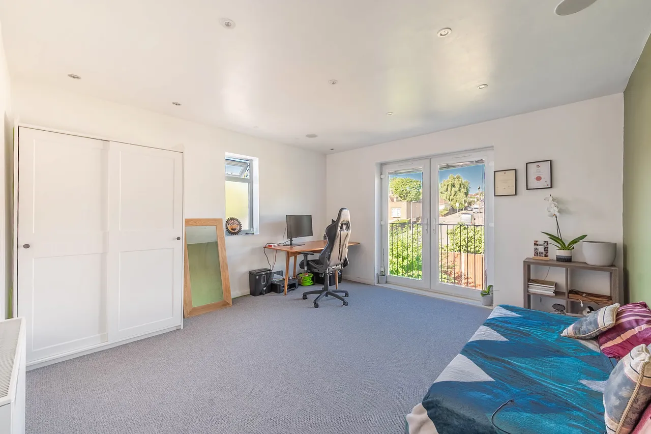 Northwood, HA6, photo 10