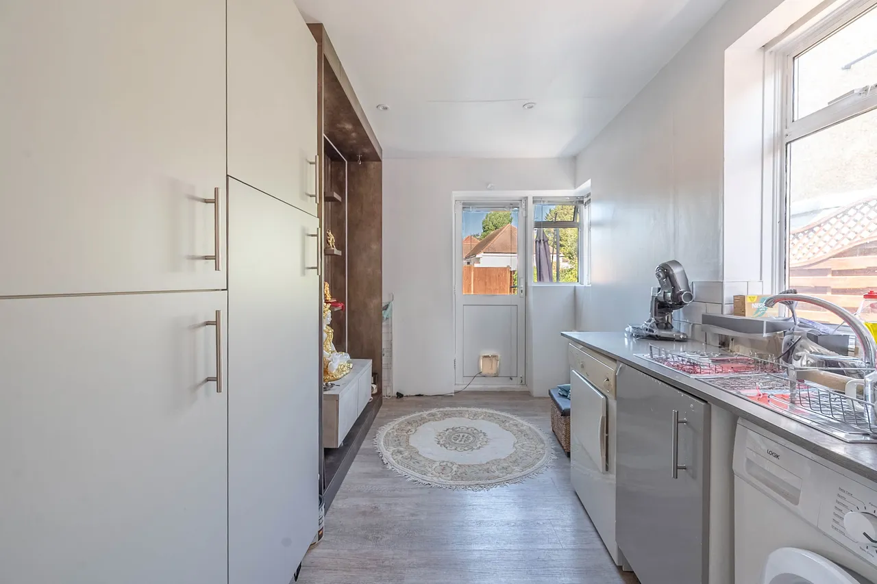 Northwood, HA6, photo 6