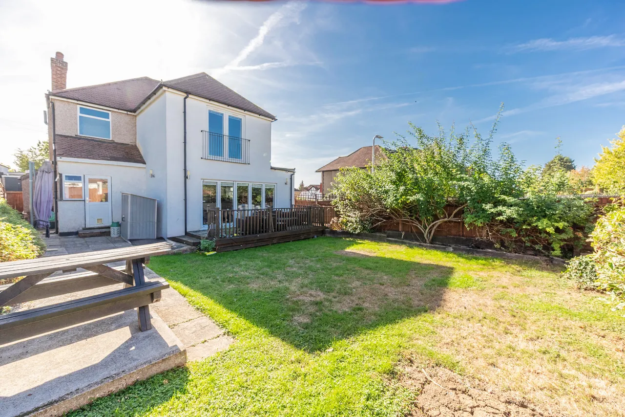 Northwood, HA6, photo 14