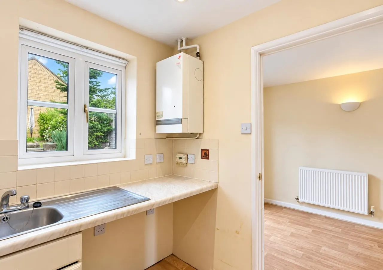 Newington Close, Frome BA11 1HW, photo 6