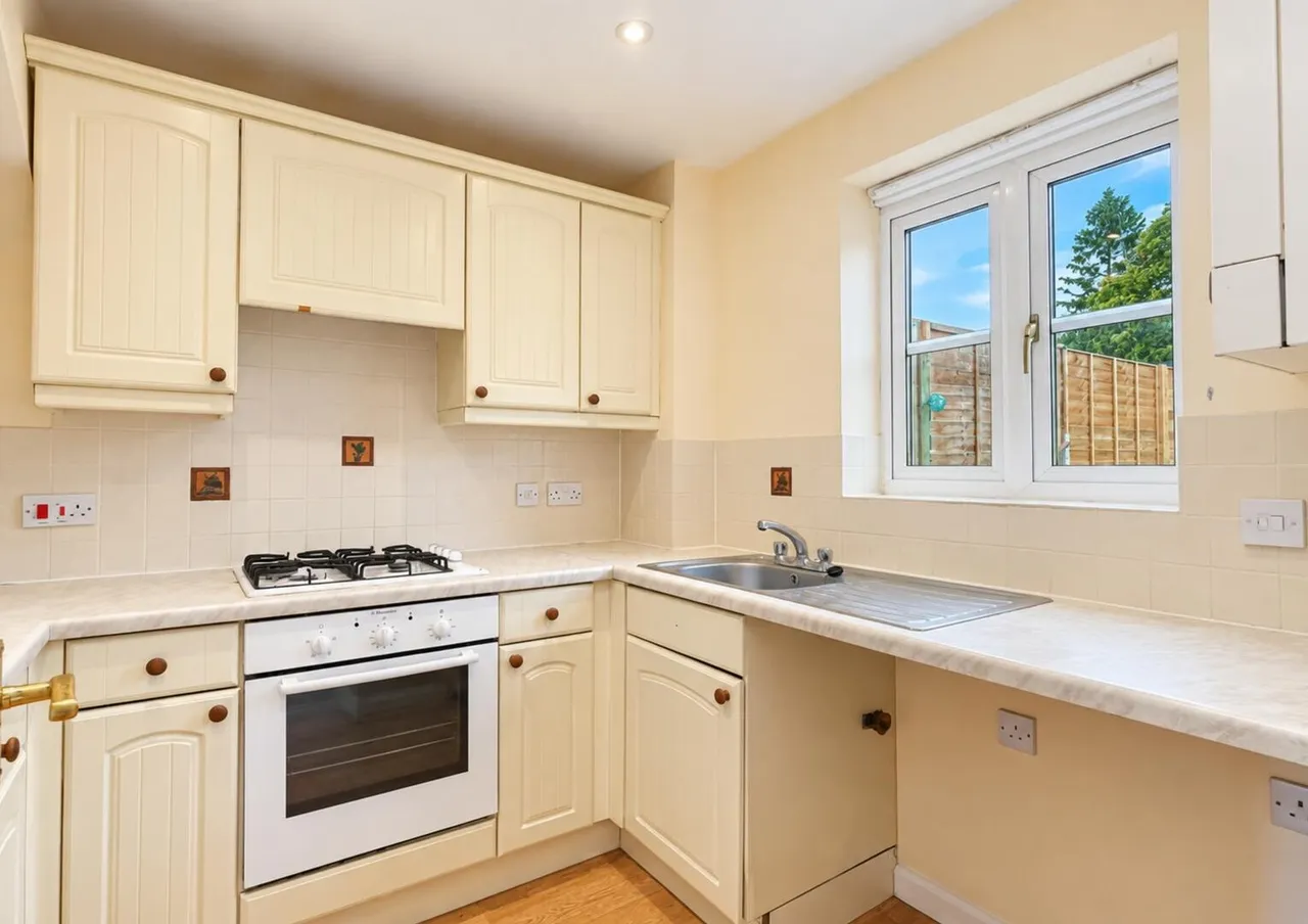 Newington Close, Frome BA11 1HW, photo 3