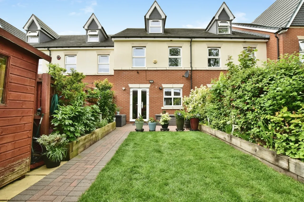 4 bed house for sale — Wright Close, Handforth, Wilmslow, Cheshire, SK9