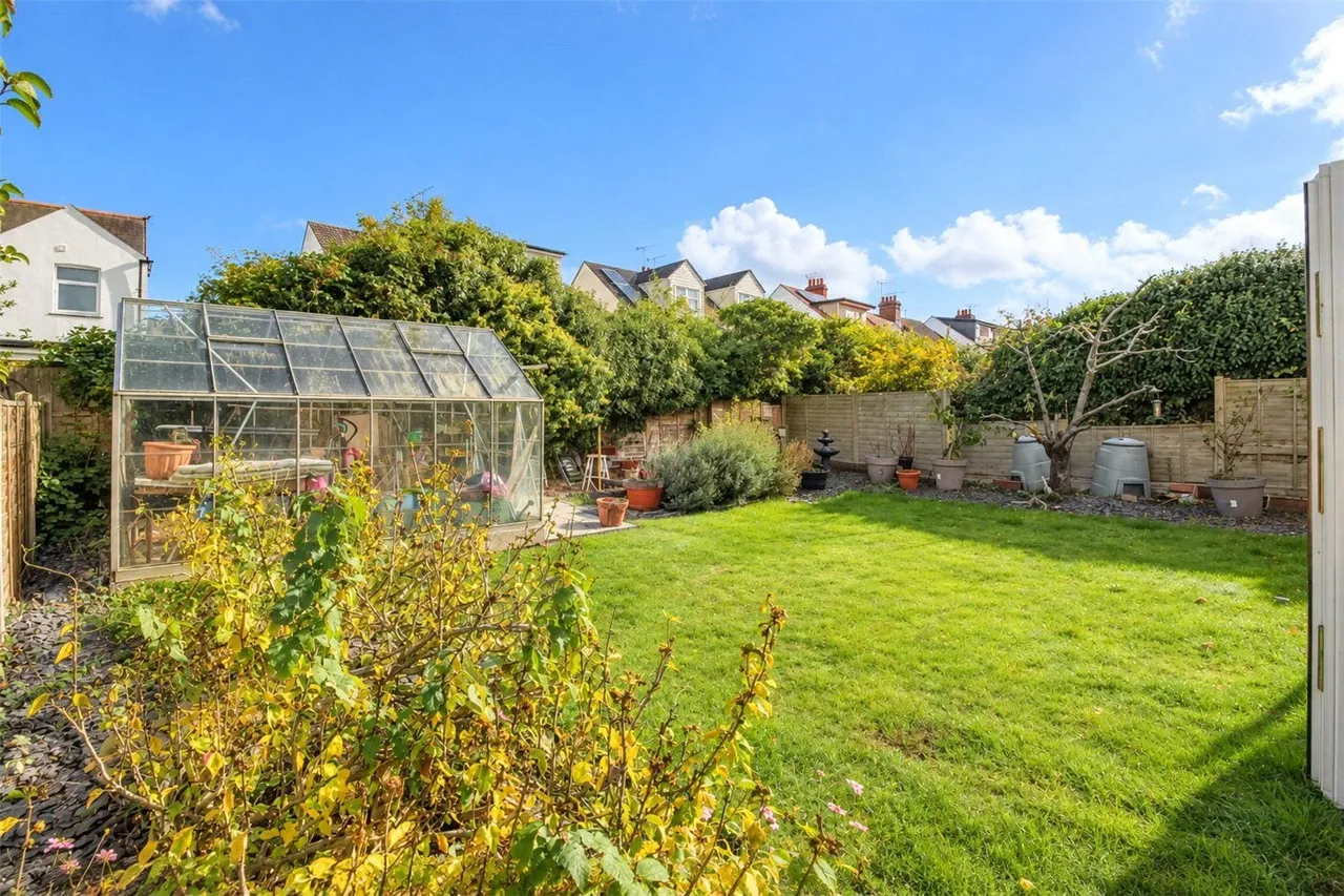 Lord Roberts Avenue, Leigh-on-Sea, SS9, photo 14