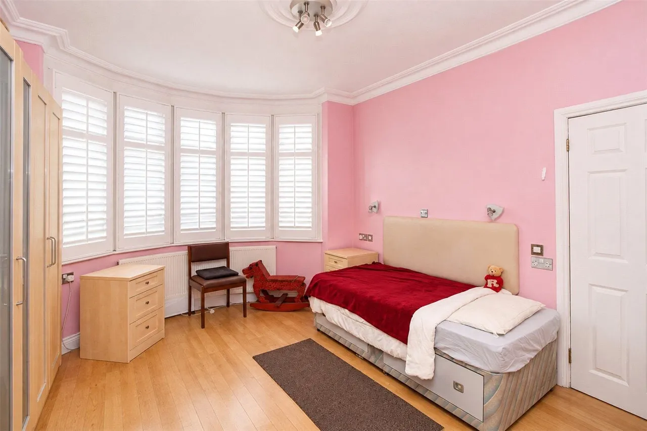 Lord Roberts Avenue, Leigh-on-Sea, SS9, photo 8
