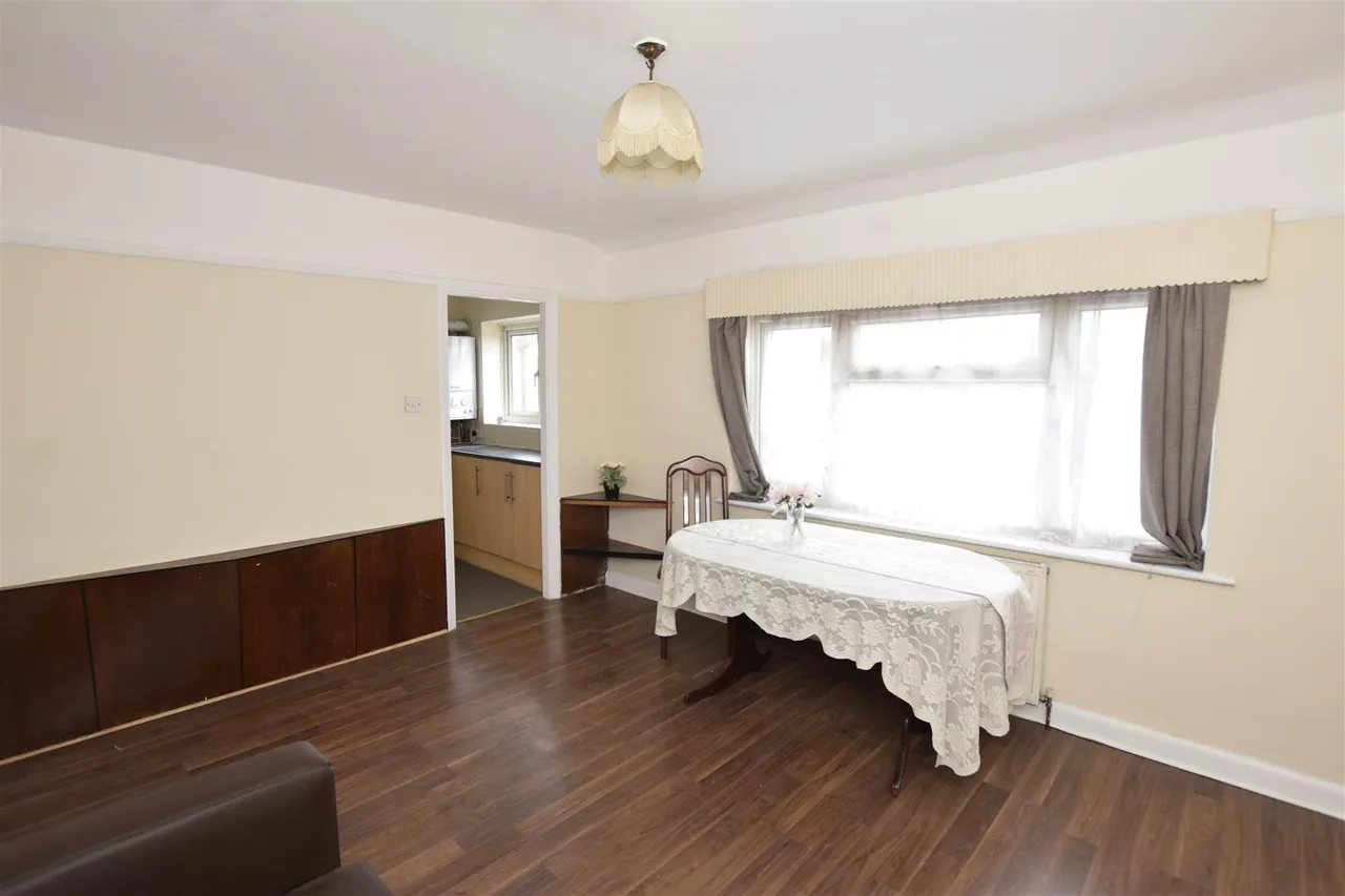 Fernwood Avenue, Wembley, HA0, photo 4