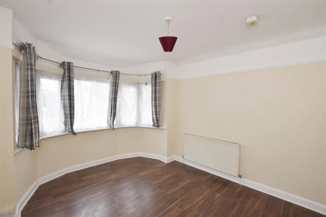 Fernwood Avenue, Wembley, HA0, photo 6