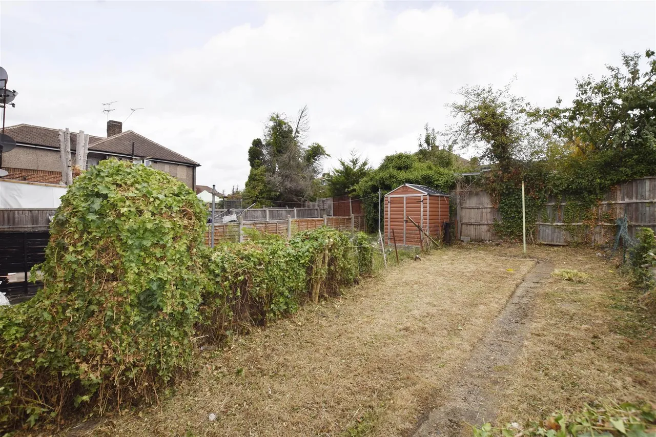 Fernwood Avenue, Wembley, HA0, photo 10