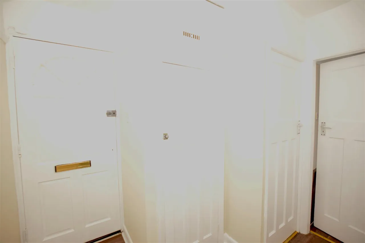 Fernwood Avenue, Wembley, HA0, photo 8