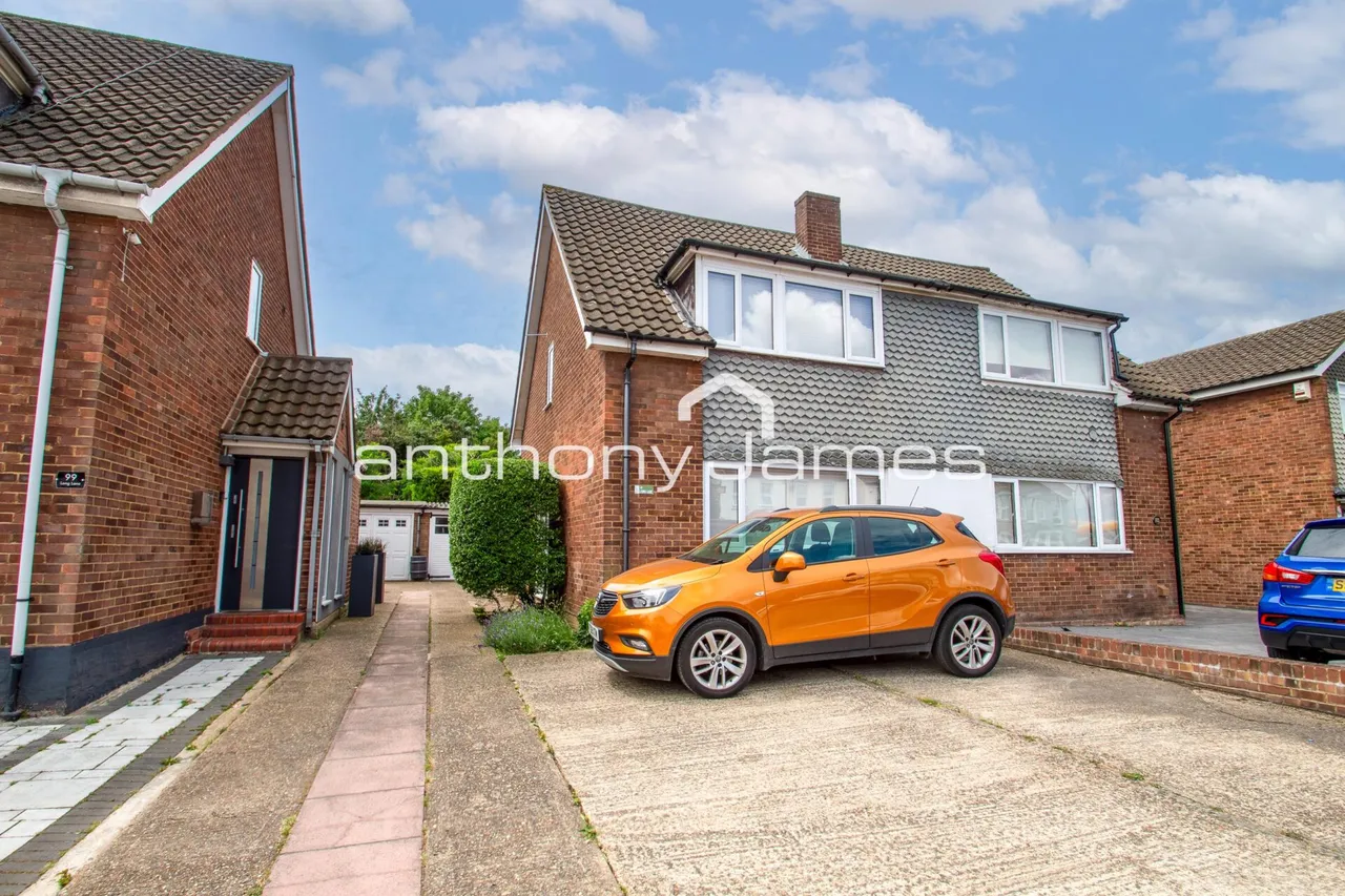 3 bed house for sale — Long Lane, Bexleyheath