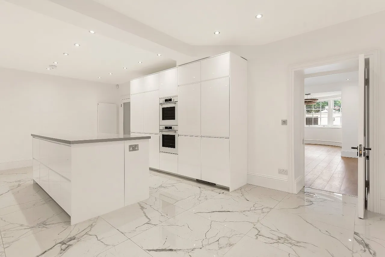 St Johns Wood Road, St John's Wood, London, NW8 8RE, photo 2