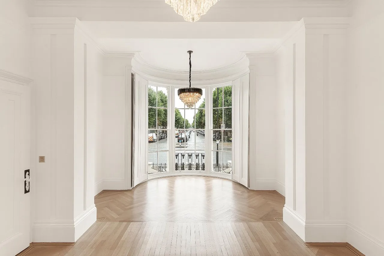 5 bed property to rent — St Johns Wood Road, St John's Wood, London, NW8 8RE