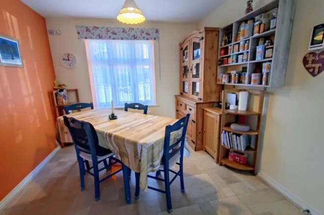 Cefn Maes, Carmarthen, SA33, photo 7