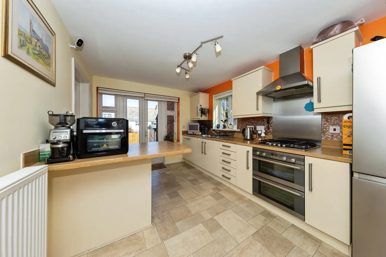 Cefn Maes, Carmarthen, SA33, photo 4