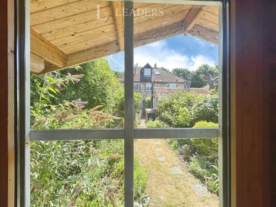 White Chimney Row, Westbourne, PO10, photo 14