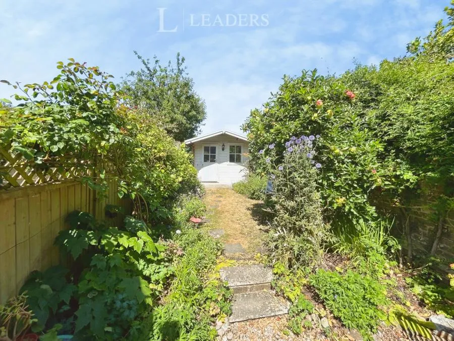 White Chimney Row, Westbourne, PO10, photo 4