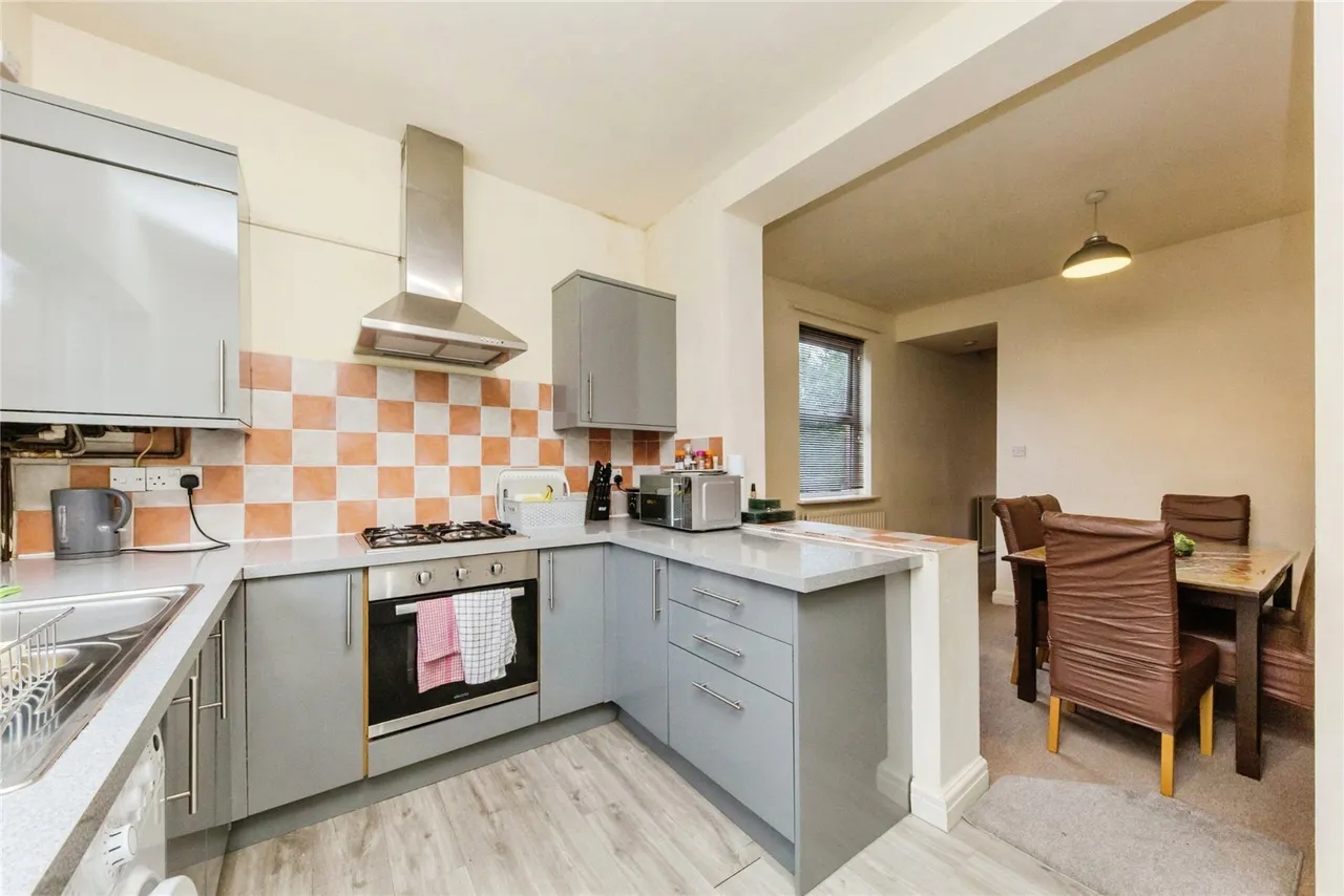 Chester Road, Macclesfield, Cheshire, SK11, photo 4