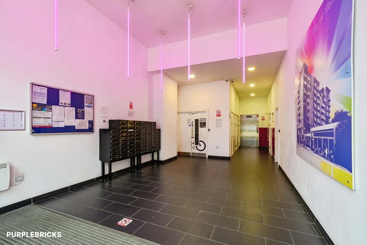 St. Johns Gardens, Bury, BL9, photo 10