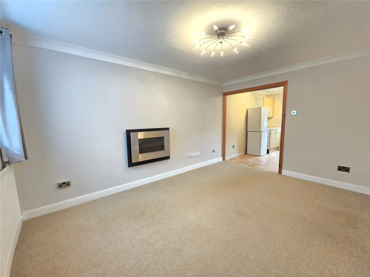 Mellwaters, Wilnecote, Tamworth, Staffordshire, B77, photo 4