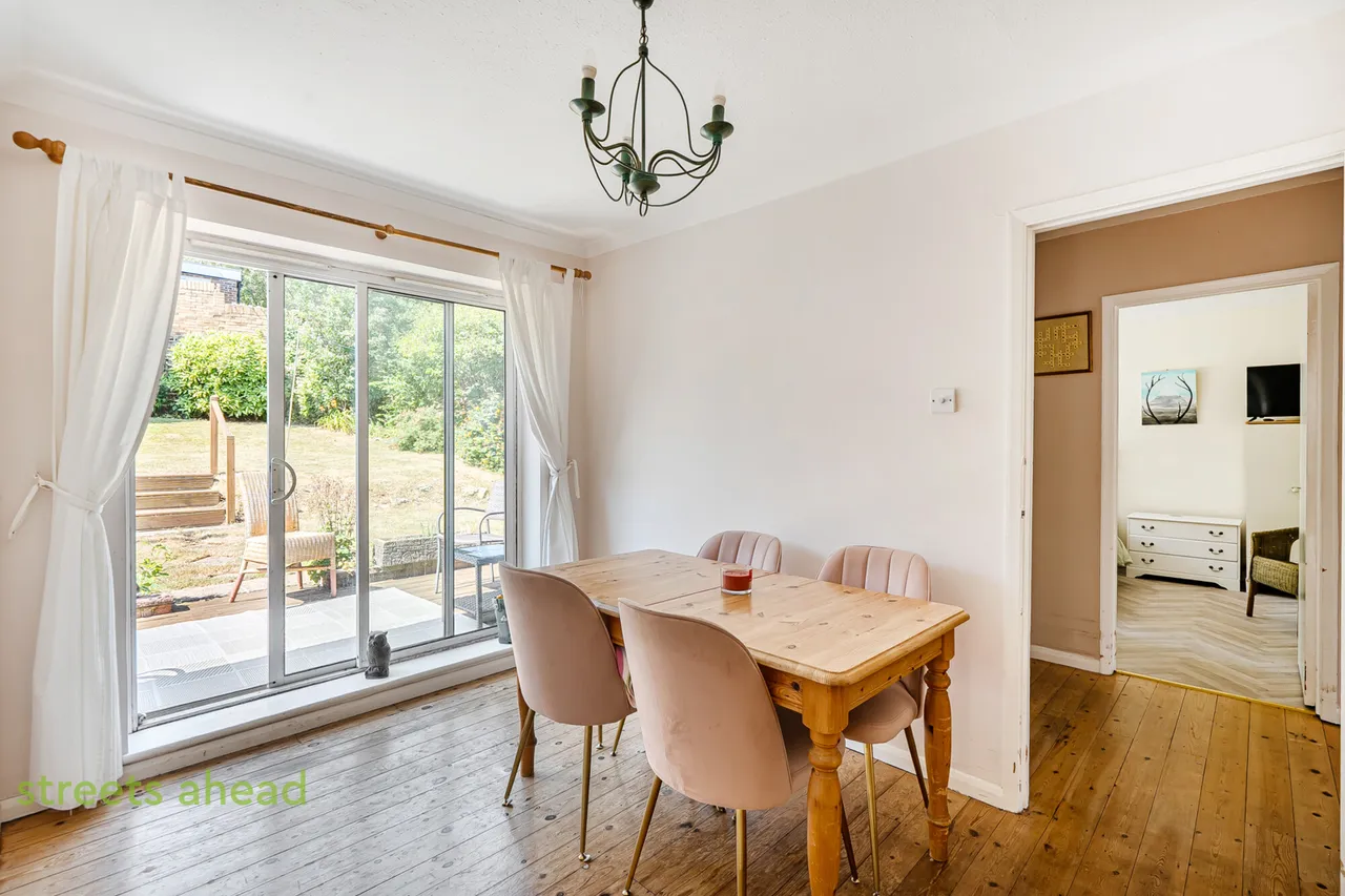 Caterham Drive, Coulsdon, CR5, photo 4