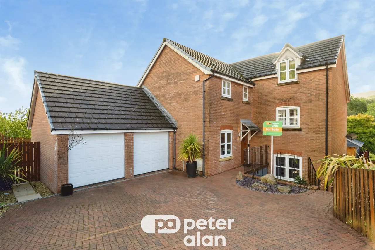 5 bed house for sale, Garwed Gardens, Neath, SA11