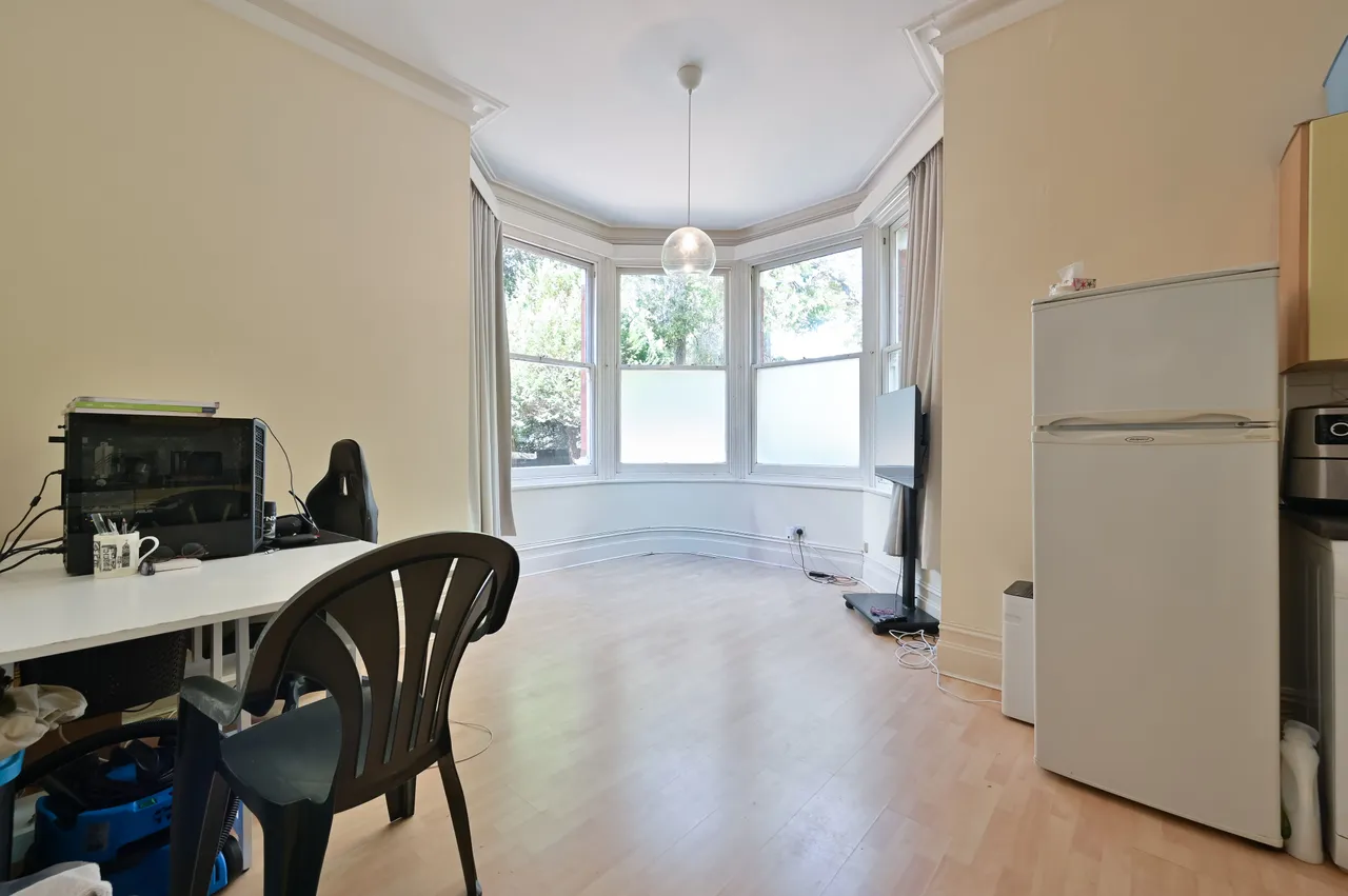 Flat 1, Merrow Grange, Watford, photo 2