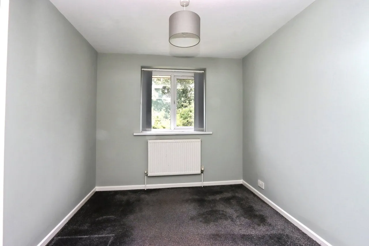 Oakworth Close, Halfway, Sheffield, S20, photo 14