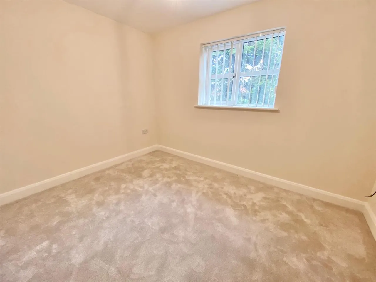 Woodside Drive, Macclesfield, SK11, photo 13