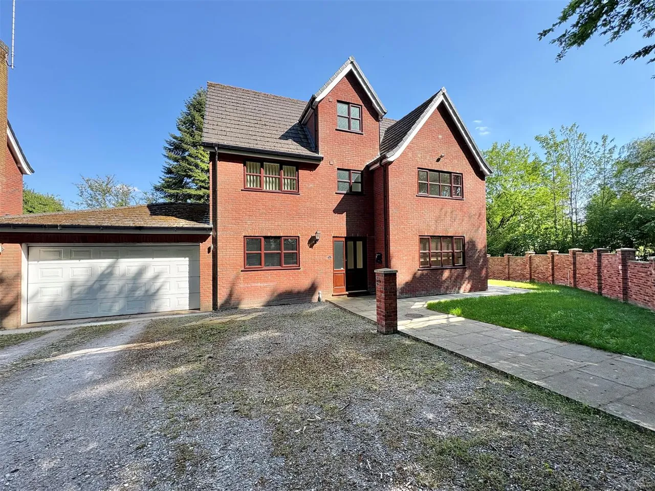 5 bed house for sale, Woodside Drive, Macclesfield, SK11