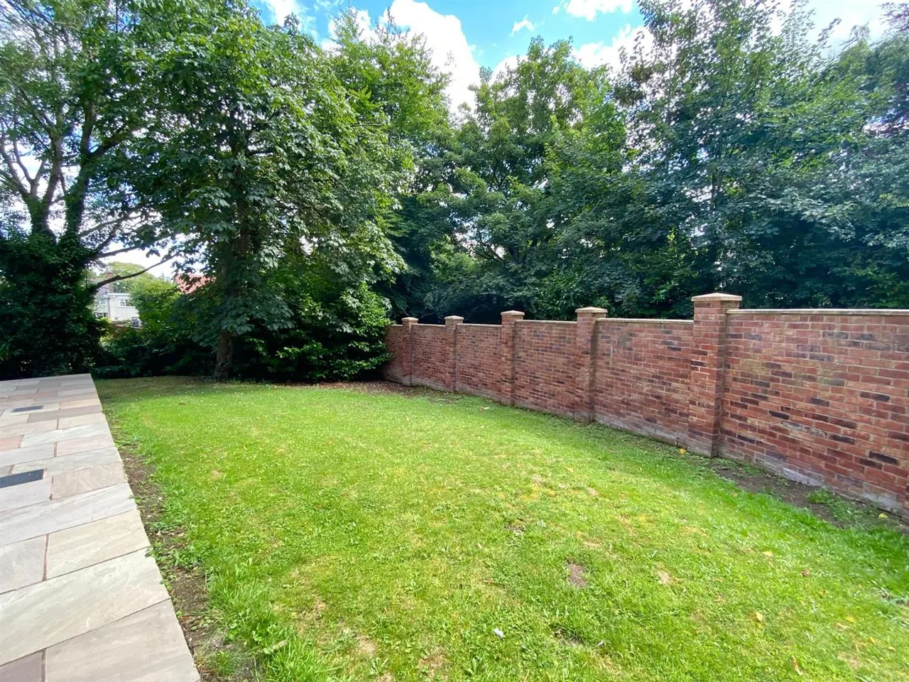 Woodside Drive, Macclesfield, SK11, photo 10
