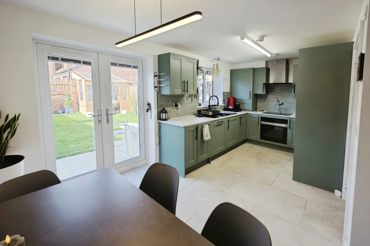 Charles Court, Willington, DL15, photo 5