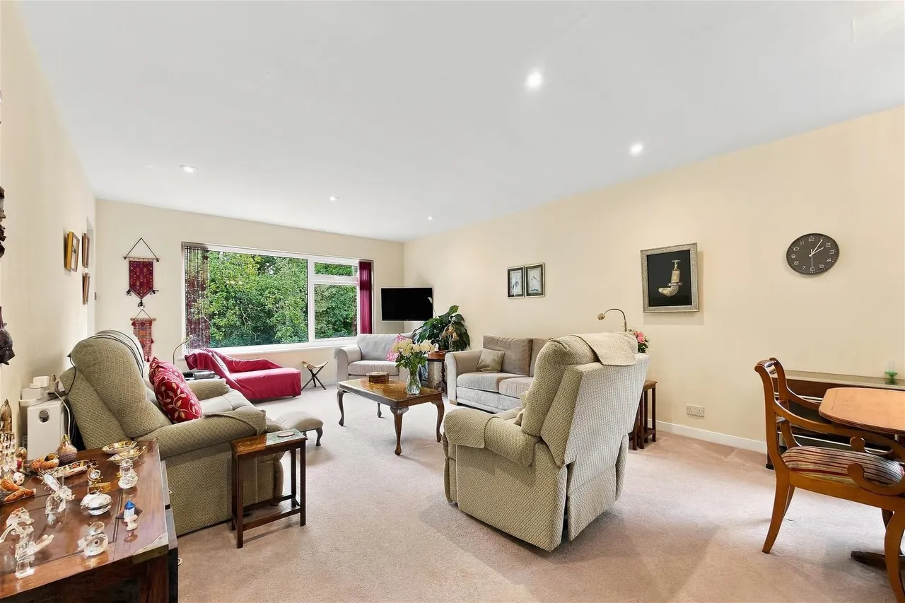 Bradgate Road, Altrincham, WA14, photo 2