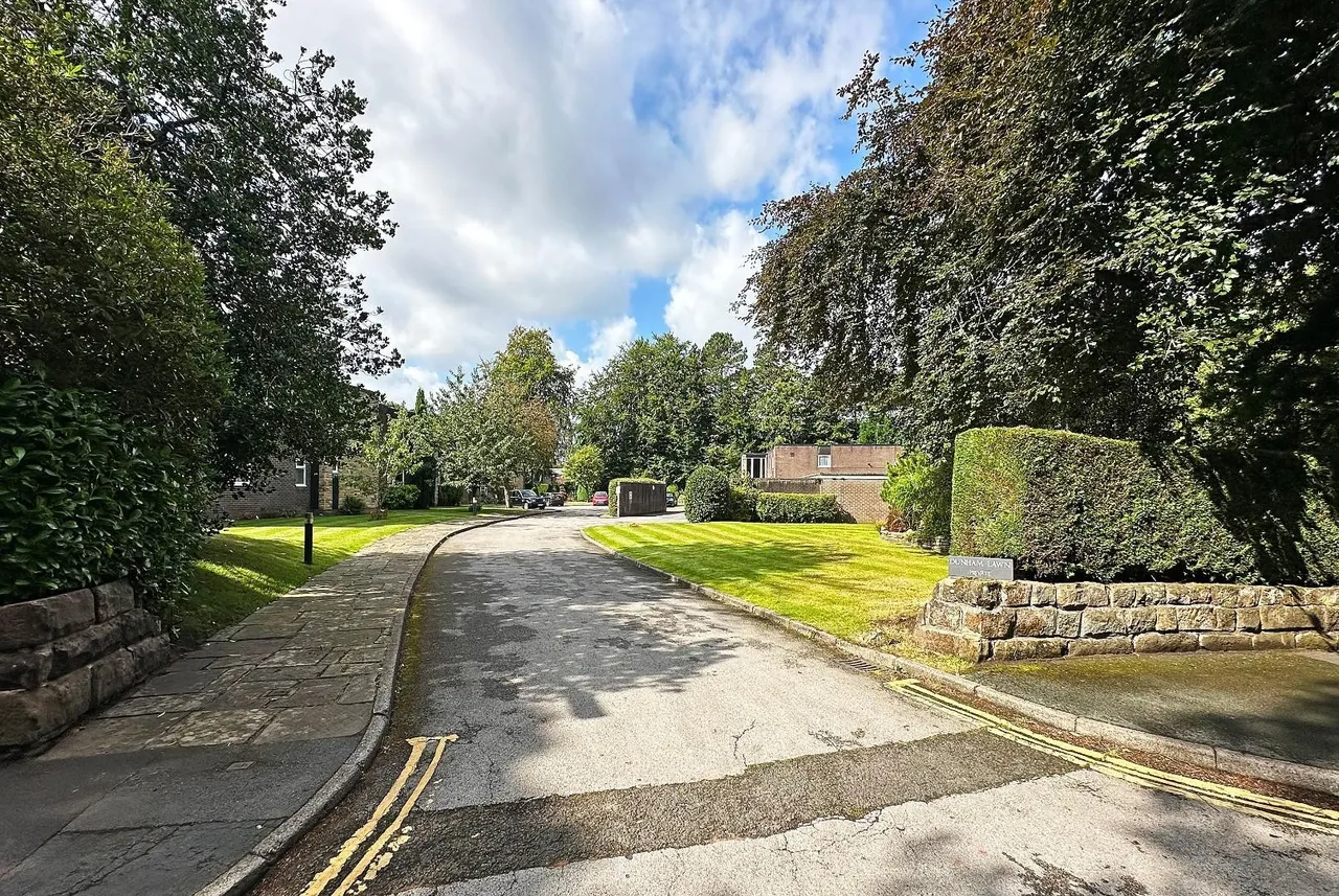 Bradgate Road, Altrincham, WA14, photo 39
