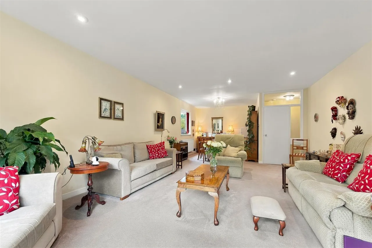 Bradgate Road, Altrincham, WA14, photo 5