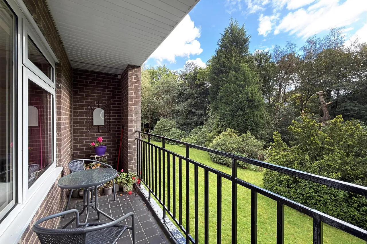 Bradgate Road, Altrincham, WA14, photo 6