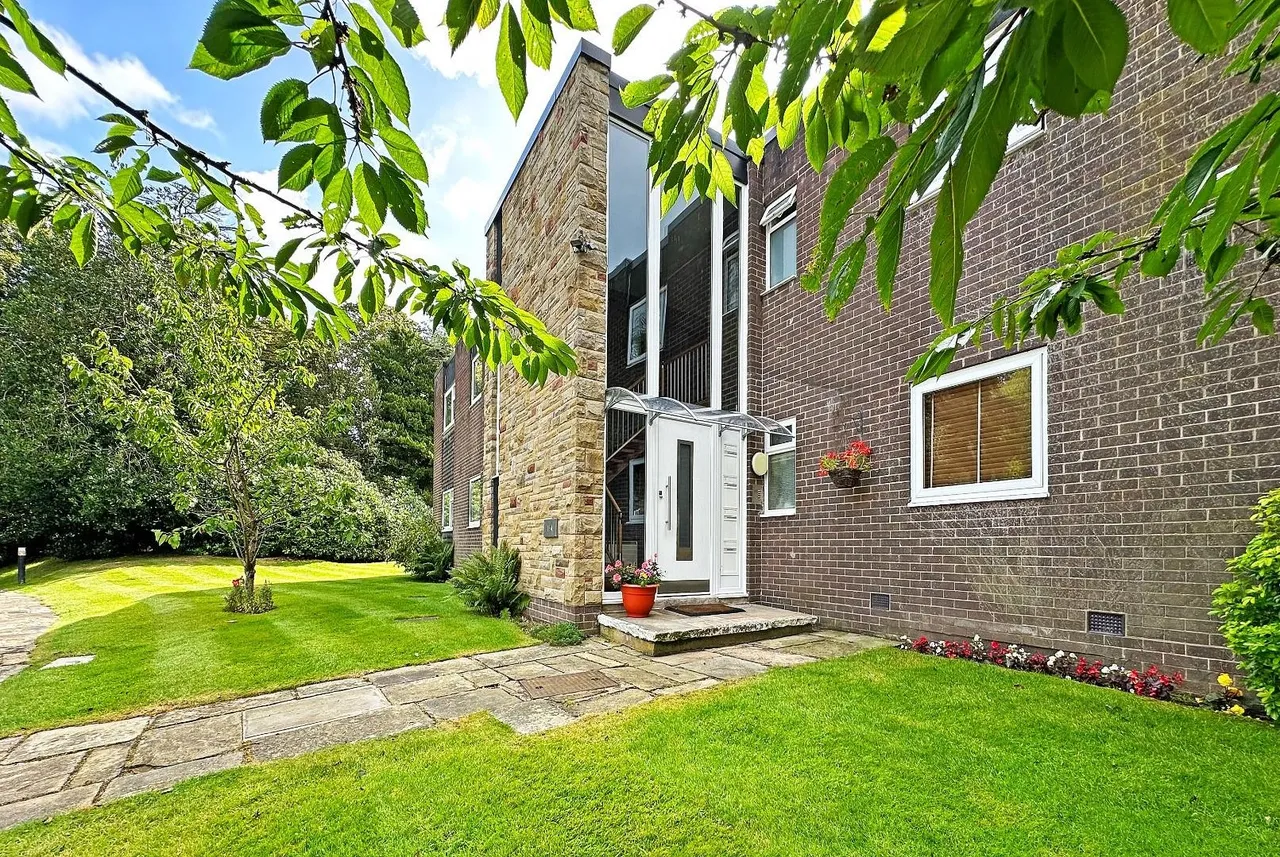 Bradgate Road, Altrincham, WA14, photo 8