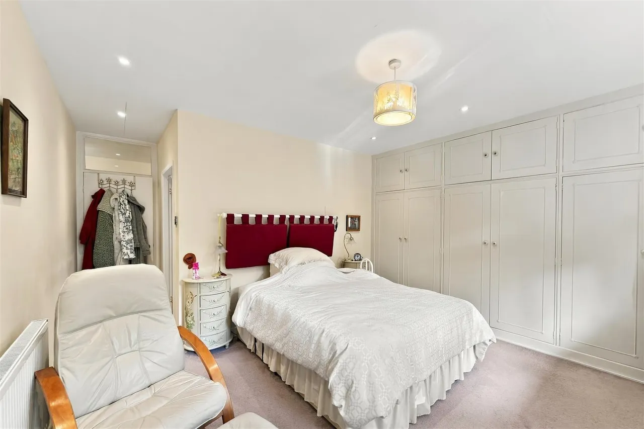 Bradgate Road, Altrincham, WA14, photo 15