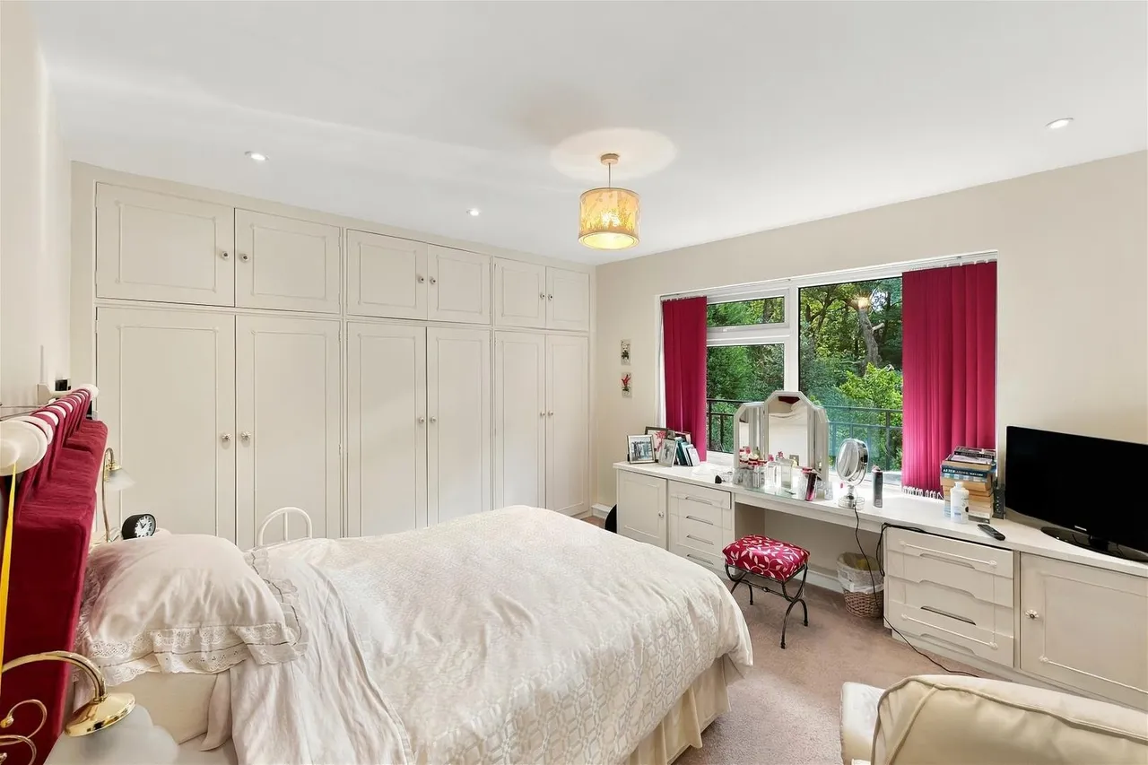 Bradgate Road, Altrincham, WA14, photo 14