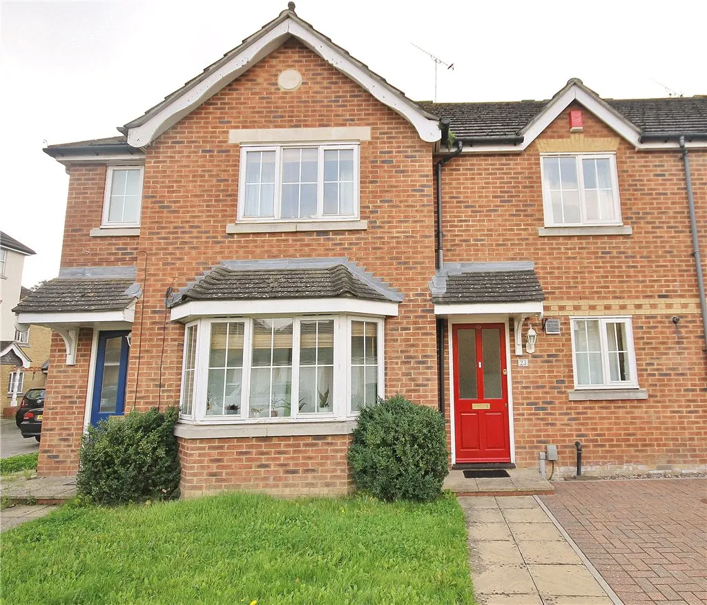 2 bed house to rent, Nightingale Shott, Egham, TW20