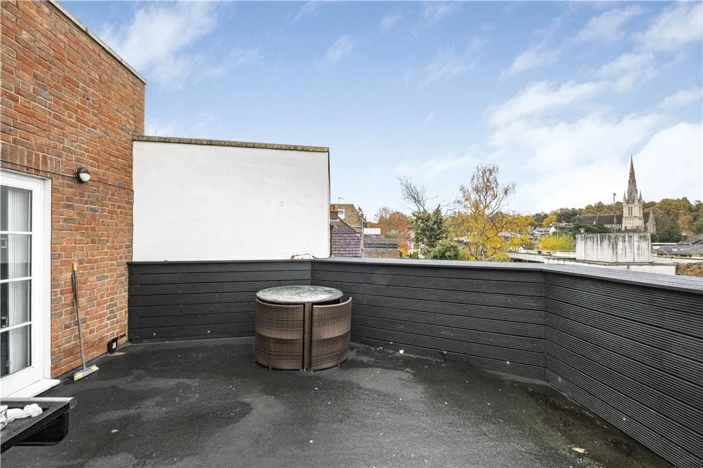 Roehampton High Street, London, SW15, photo 7