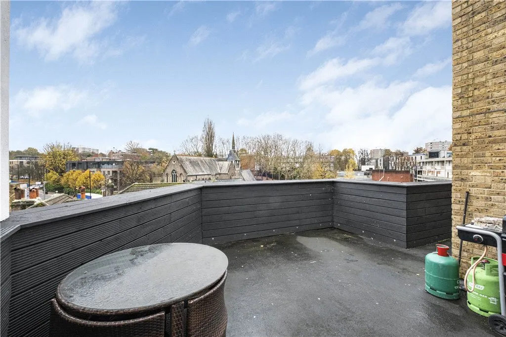 Roehampton High Street, London, SW15, photo 14