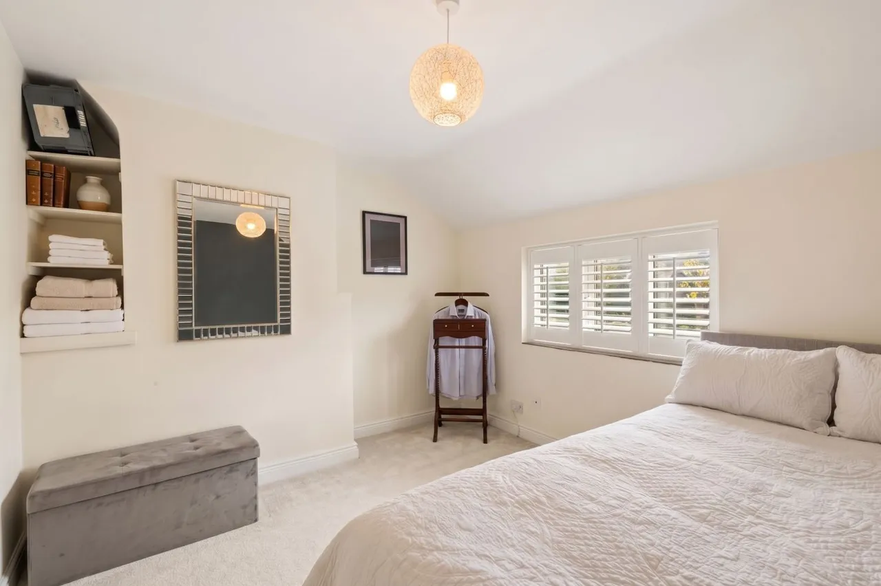 Moss Lane, ST5, photo 19